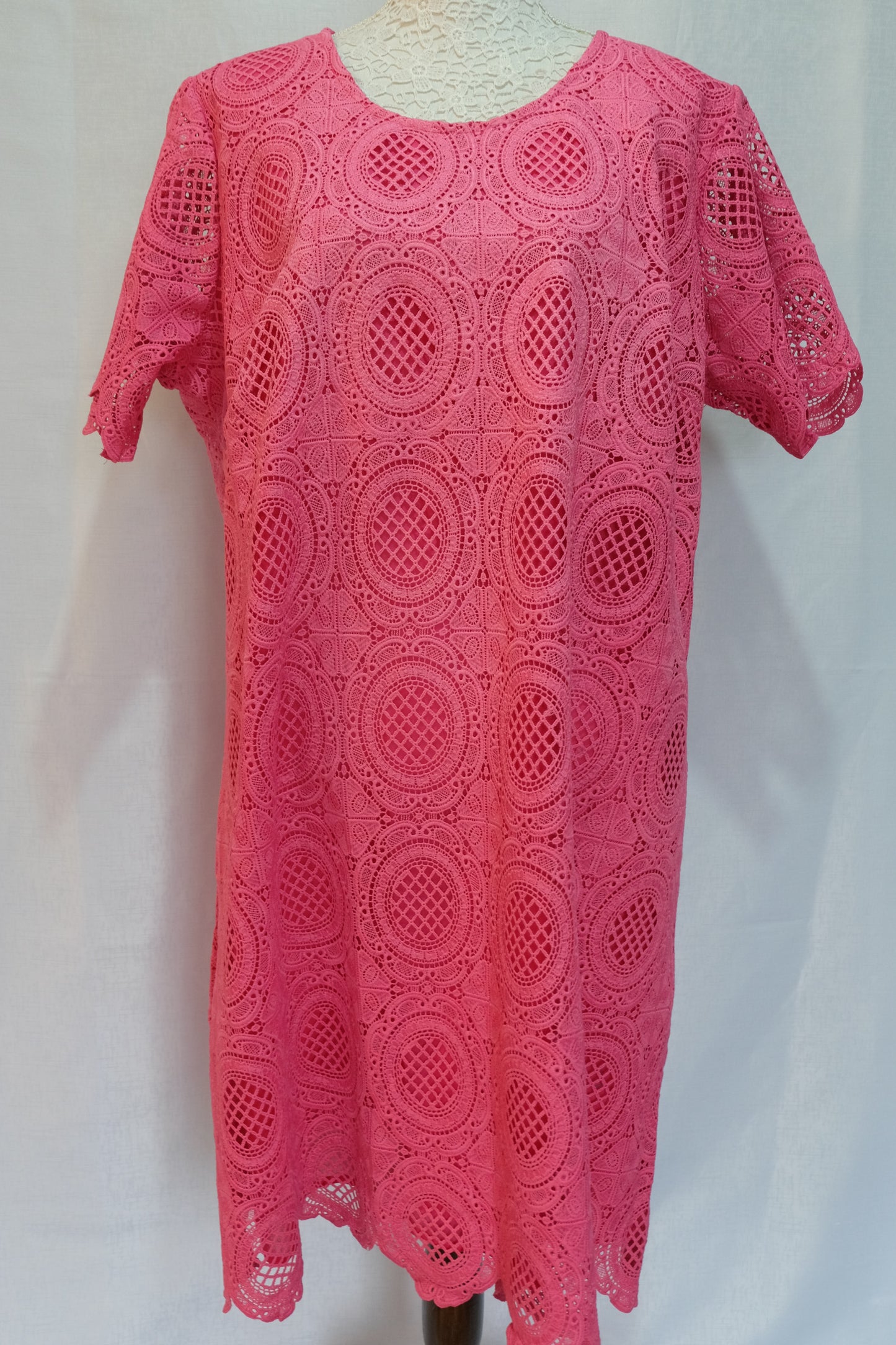 Vestido de mujer encaje rosa