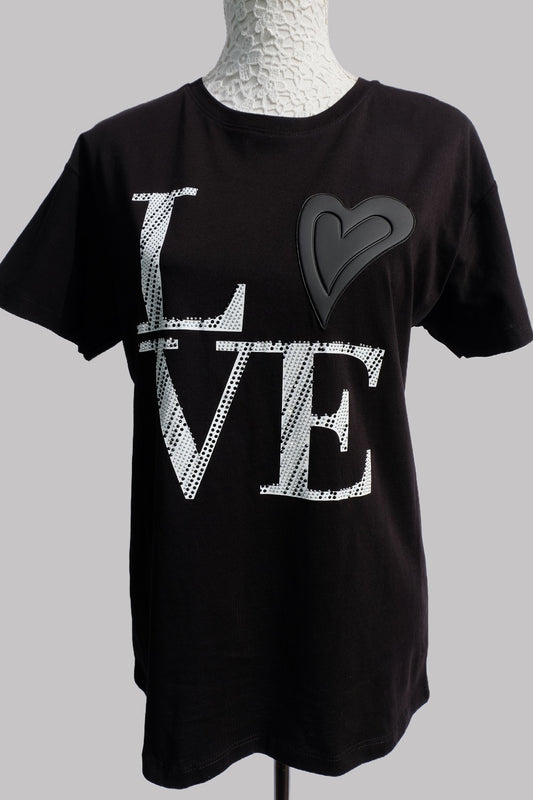 Camiseta negra LOVE